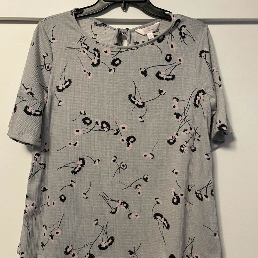 LC medium floral top